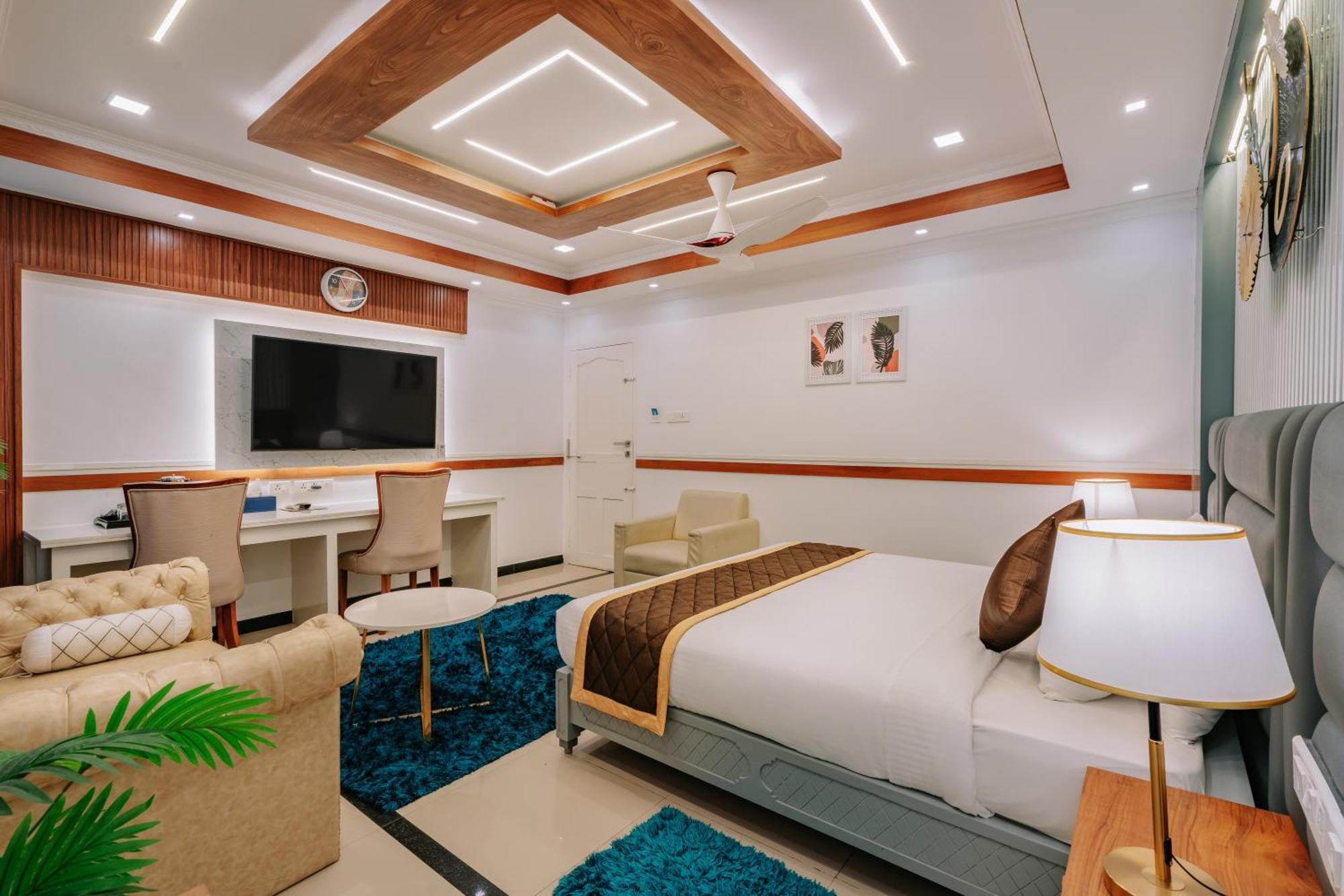 Excellency Airport Hotel Kochi Eksteriør billede